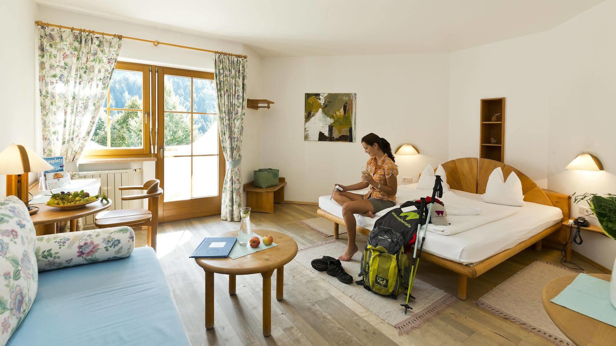 Taubers Bio Vitalhotel Kiens Zewnętrze zdjęcie